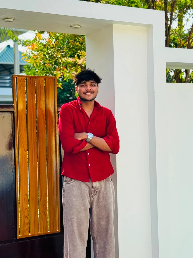 Freelance SEM expert in Kollam looking straight